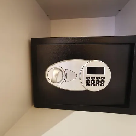 Ridi Che Ti Passa Casa de hóspedes Alassio