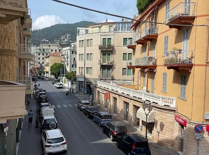 Ridi Che Ti Passa 3*